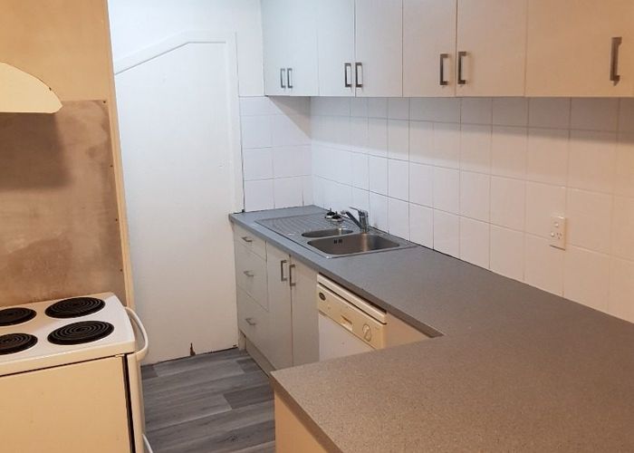  at 7 Kia Ora Rd, Beach Haven, North Shore City, Auckland
