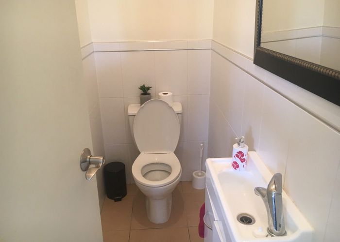  at 21 Ashurst Lane, Greenhithe, North Shore City, Auckland