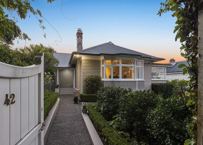  at 42 Seaview Road, Remuera, Auckland