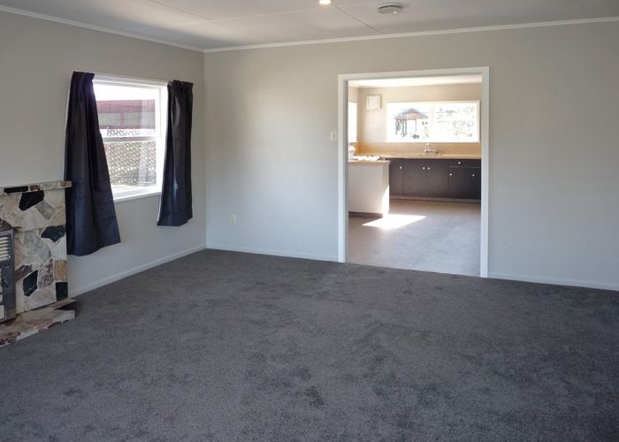  at 129 Whitby Road, Wakefield