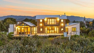  at 5 Nuhaka Place, Paraparaumu Beach, Paraparaumu