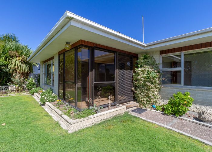  at 37 Fife Crescent, Tamatea, Napier