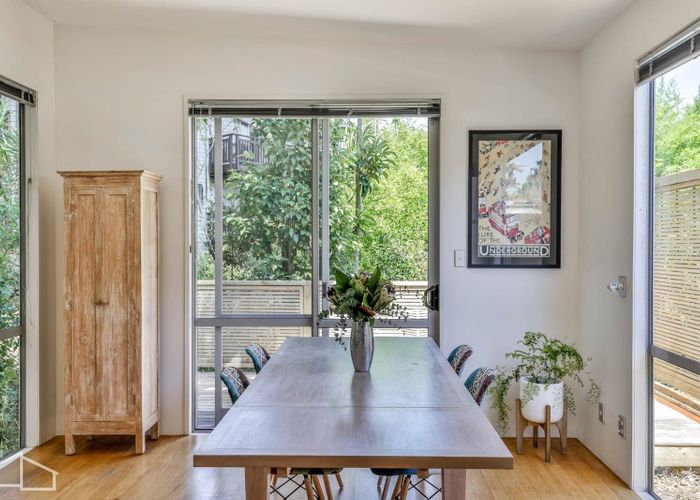  at 91a Kaurilands Road, Titirangi, Waitakere City, Auckland