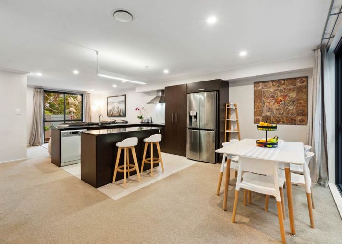  at 60/182 Flat Bush School Road, Flat Bush, Manukau City, Auckland