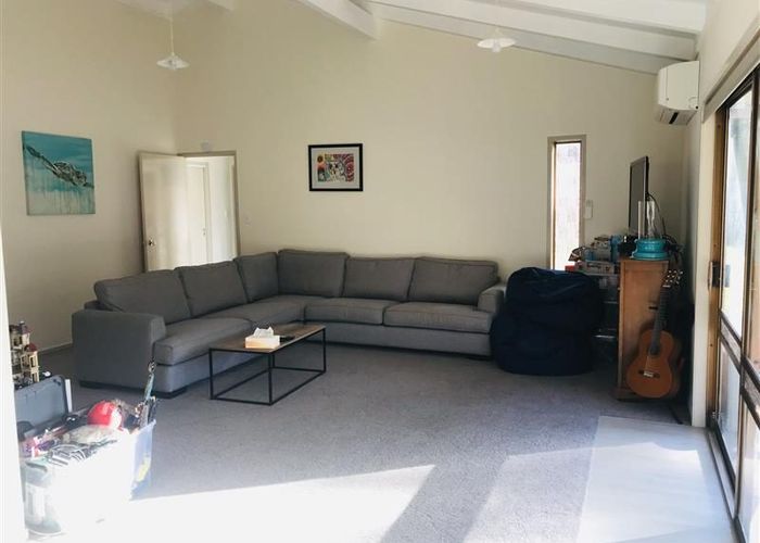  at 65 John Downs Drive, Browns Bay, North Shore City, Auckland