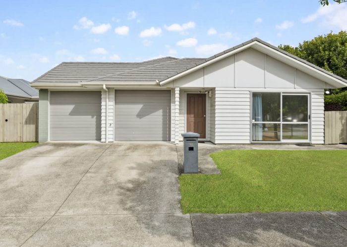  at 18 Poaka Avenue, Takanini, Auckland