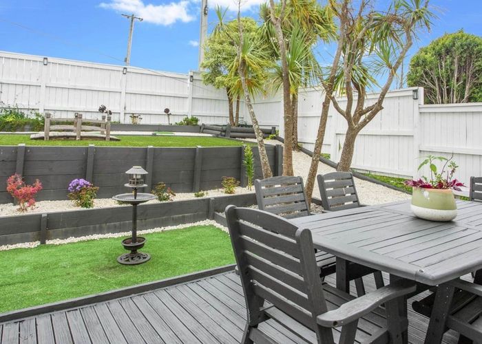  at 8 Parfitt Street, Mount Roskill, Auckland