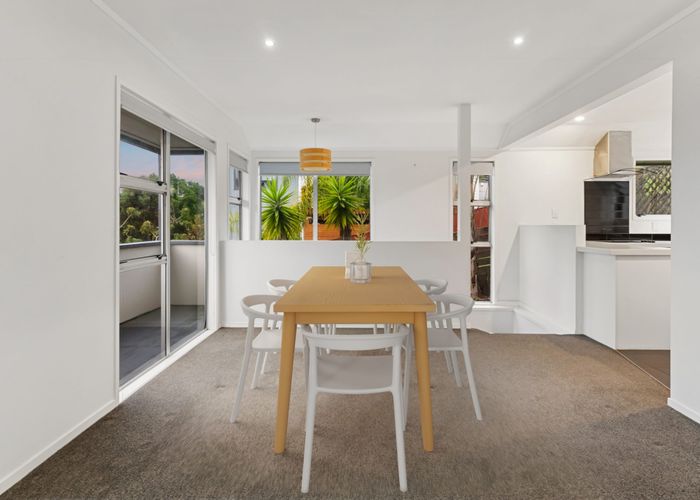  at 10 Dianthus Place, Browns Bay, North Shore City, Auckland