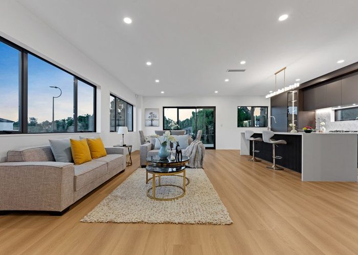  at 27 Tannaghmore Drive, Flat Bush, Manukau City, Auckland