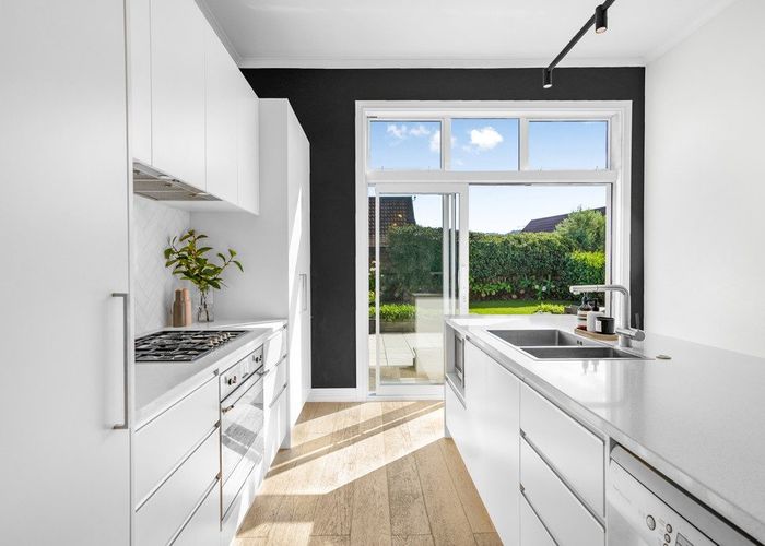  at 23 Queen Street, Petone, Lower Hutt, Wellington