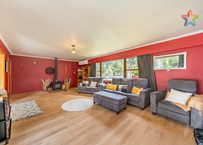  at 5 Wood Street, Wainuiomata, Lower Hutt