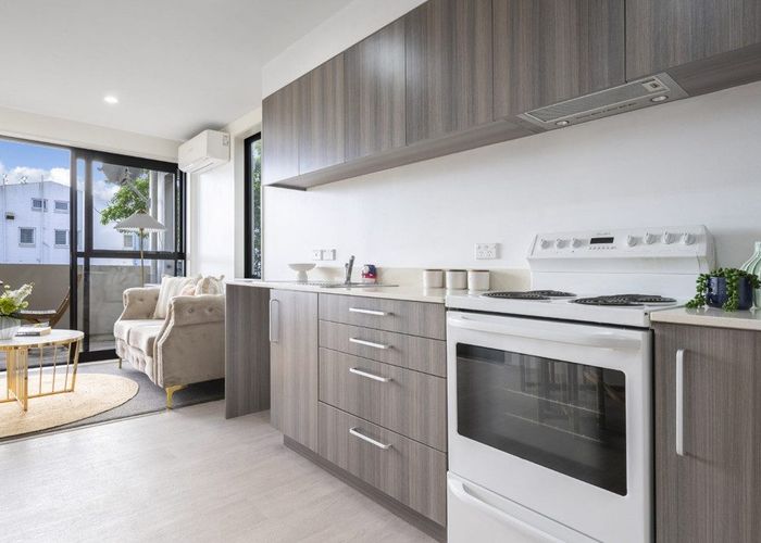  at 2/1902 Great North Road, Avondale, Auckland City, Auckland