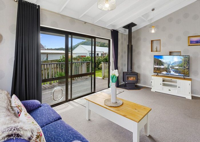  at 1/24 He Awa Crescent, Waikanae