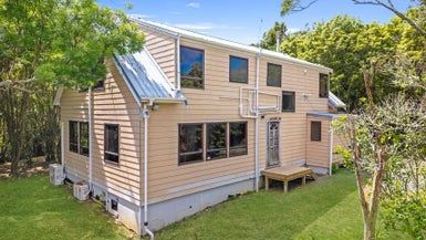  at 71 Lynd Road, Bombay