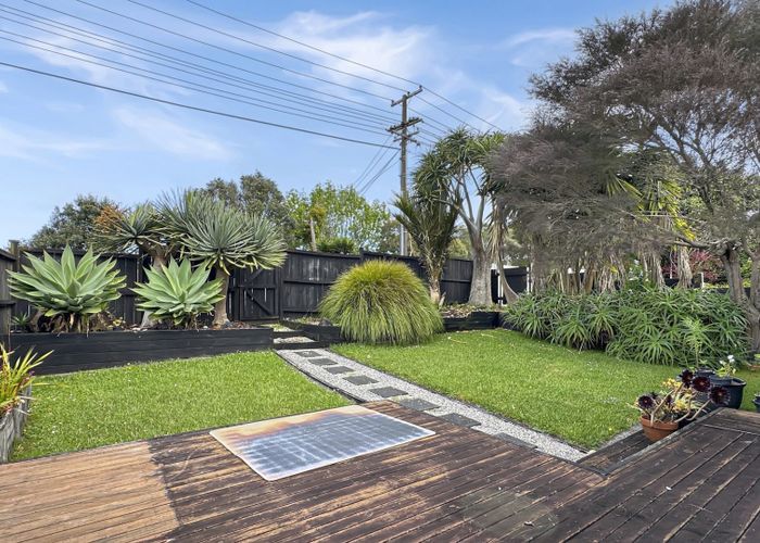  at 36 Fairmount Road, Titirangi, Waitakere City, Auckland