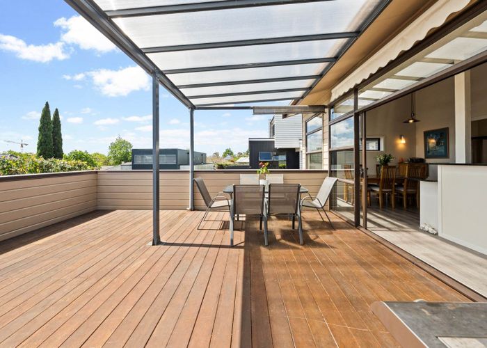  at 19A Momona Road, Greenlane, Auckland City, Auckland