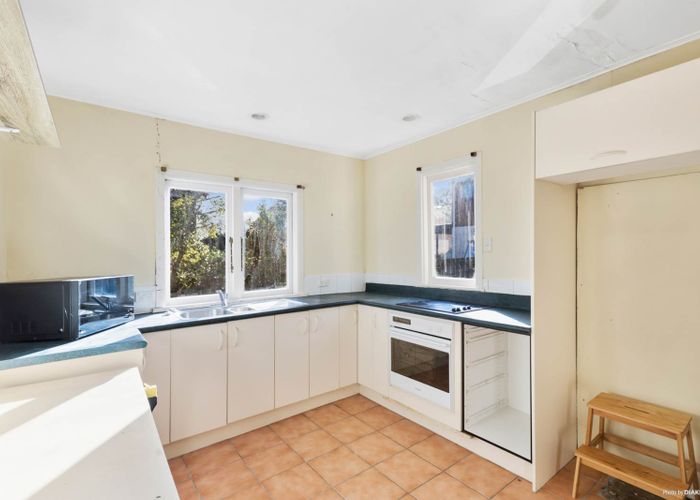 at 1/405 East Coast Road, Mairangi Bay, Auckland