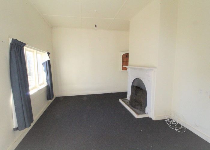  at 40 Meadow Street, Lumsden, Lumsden