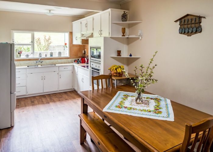  at 13 Lyndhurst Road, Tawa, Wellington