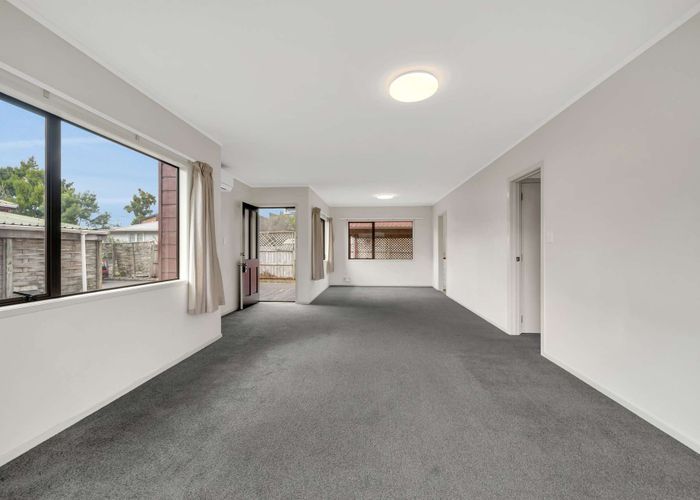  at 3/54 Swanson Road, Henderson, Waitakere City, Auckland