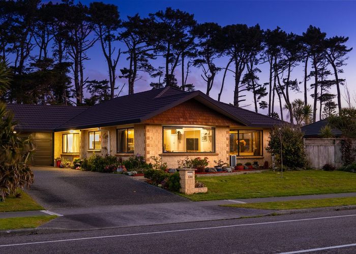  at 130 Weggery Drive, Waikanae Beach, Waikanae