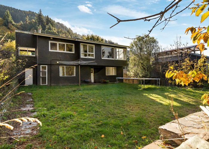  at 98 Thompson Street, Queenstown, Queenstown