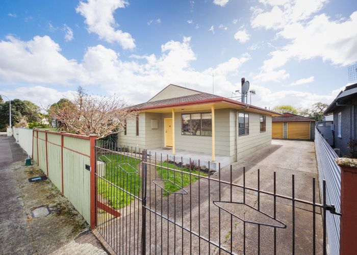  at 9 Shamrock Street, Takaro, Palmerston North, Manawatu / Whanganui