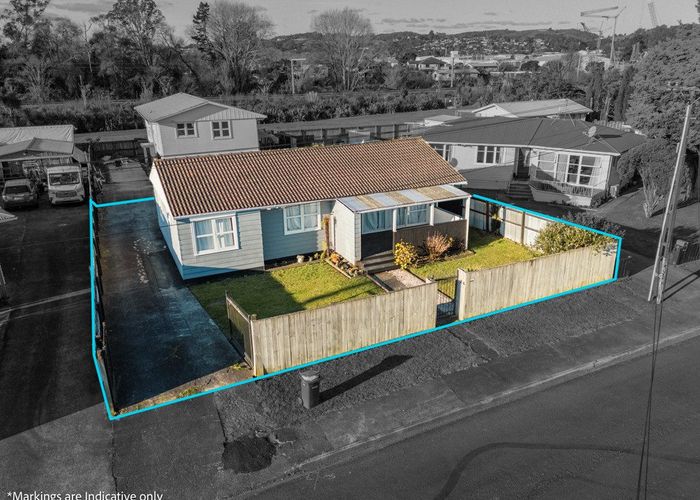  at 1/24 Greenhaven Avenue, Opaheke, Papakura, Auckland