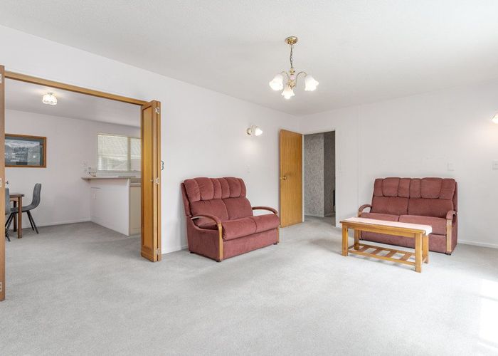  at 2/437 Main South Road, Hornby, Christchurch