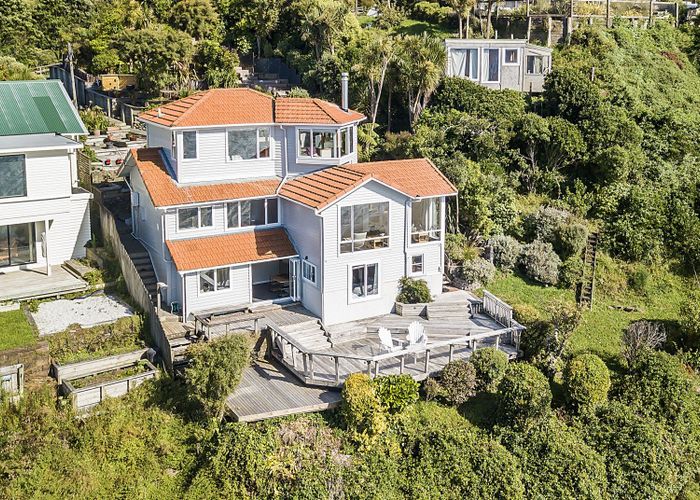  at 1 View Road, Houghton Bay, Wellington