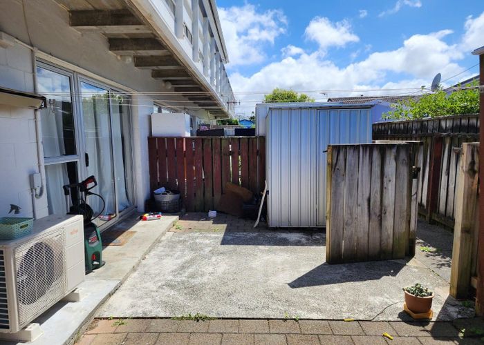 at 2/3 Manchester Street, Petone, Lower Hutt, Wellington