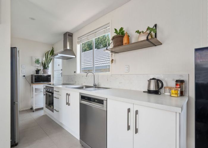  at 1/11 Radnor Street, St. Albans, Christchurch City, Canterbury