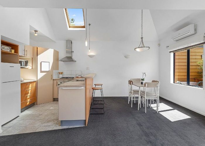  at Karori, Wellington, Wellington