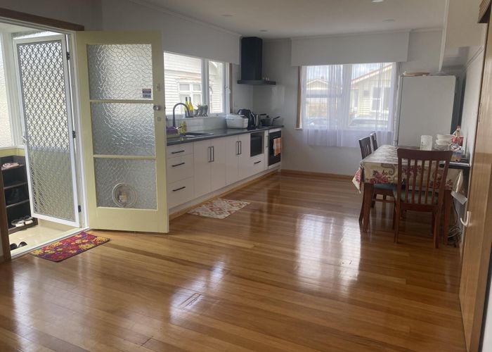  at 22 Kauri Street, Miramar, Wellington
