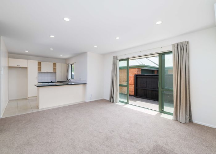  at 4/6 Wainoni Road, Wainoni, Christchurch