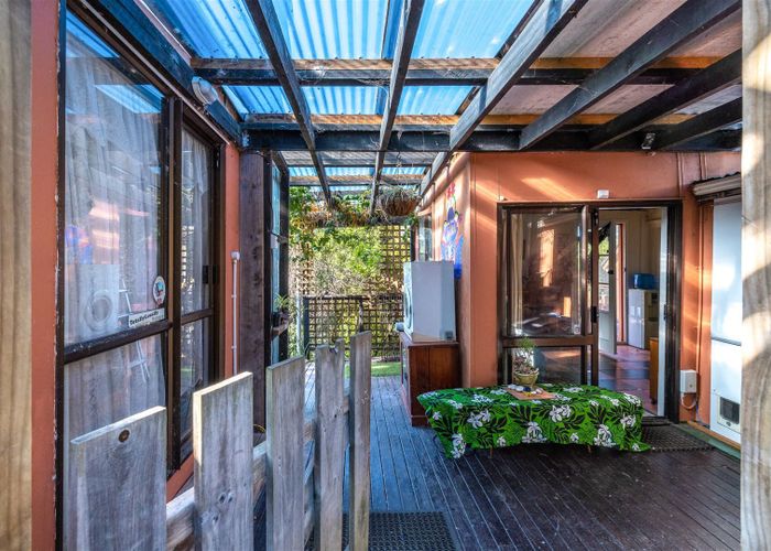  at 14 Wellington Road, Surfdale, Waiheke Island