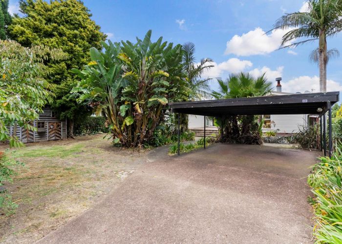  at 11 Exmouth Road, Northcote, North Shore City, Auckland