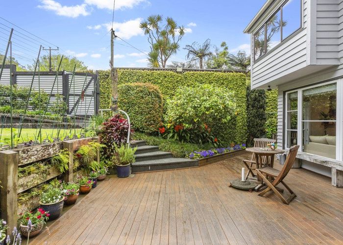  at 40 Huia Road, Titirangi, Auckland