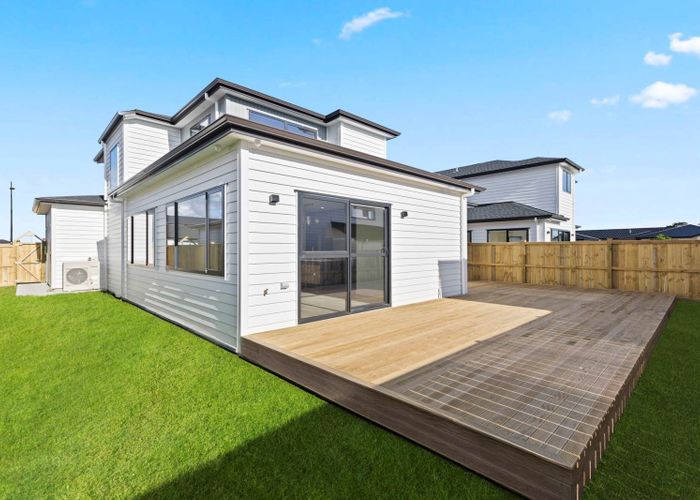  at 16 Gertrude Cole Road, Clarks Beach, Franklin, Auckland