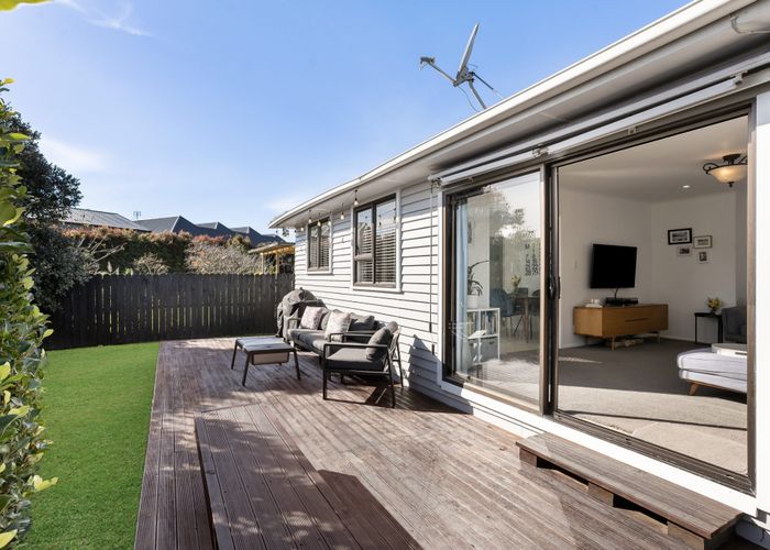  at 4 Stafson Lane, Te Atatu Peninsula, Waitakere City, Auckland