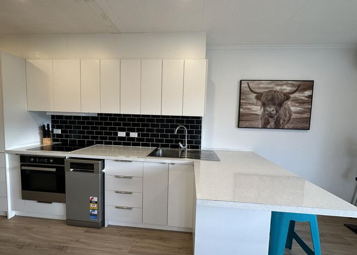  at 2/416 Fergusson DR, HERETAUNGA, UPPER HUTT