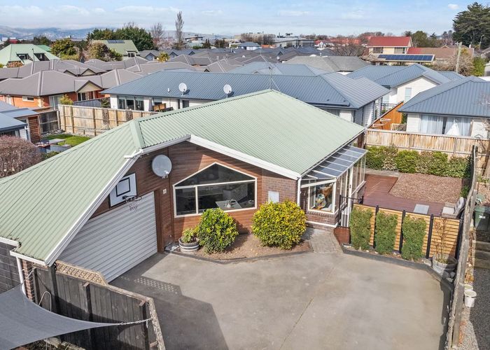  at 2/73 Vagues Road, Papanui, Christchurch City, Canterbury