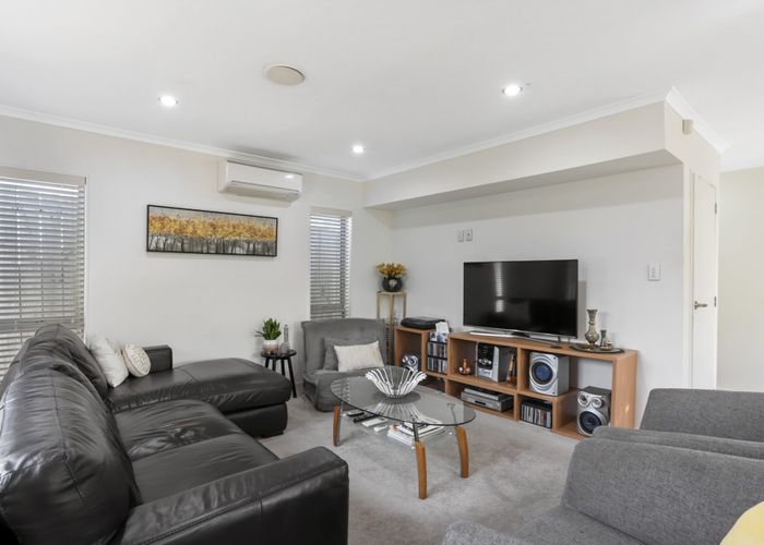  at 2A Tirau Place, Mangere, Auckland