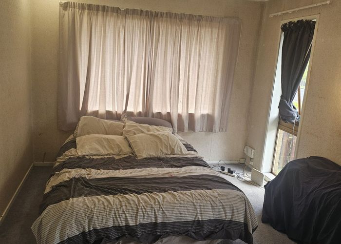  at 93 Opaheke Rd, Papakura, Papakura, Auckland