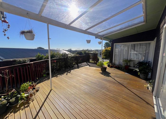  at 24 Caronia Crescent, Lynfield, Auckland City, Auckland