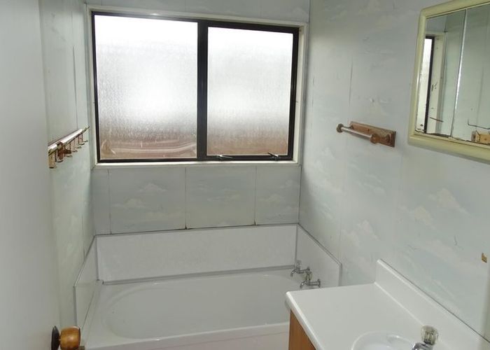  at 2/14 Martin Road, Manurewa, Manukau City, Auckland