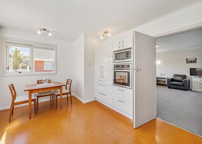 at 1/5 Rosebank Avenue, Avalon, Lower Hutt, Wellington