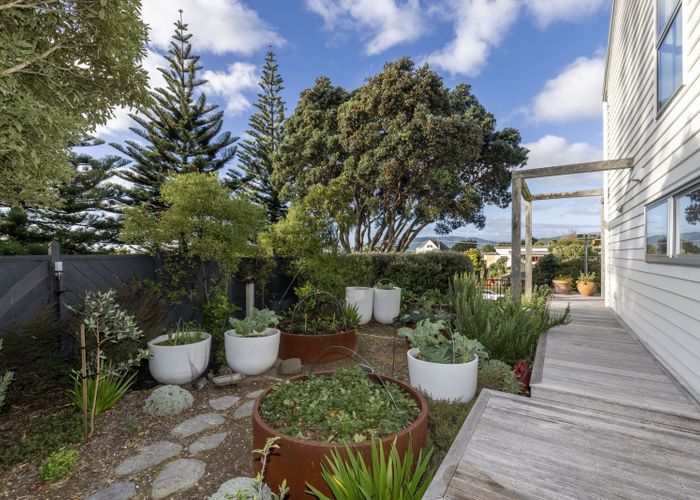  at 5 Wharemauku Road, Raumati Beach, Kapiti Coast, Wellington