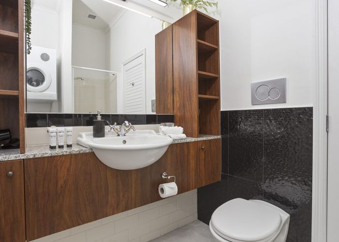  at 16/139 Quay Street, City Centre, Auckland City, Auckland