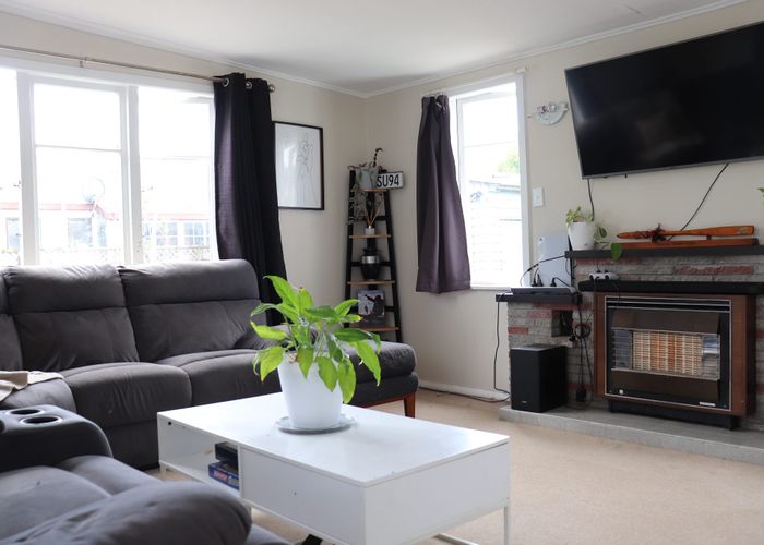  at 5 Oak Avenue, Nawton, Hamilton